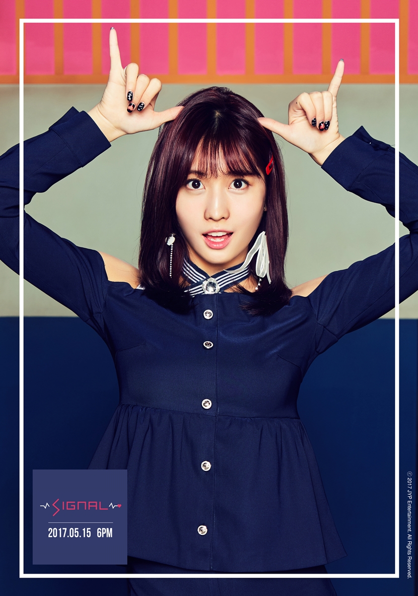 Twice S Teaser Pictures For ‘signal Make The Girls Superpowered