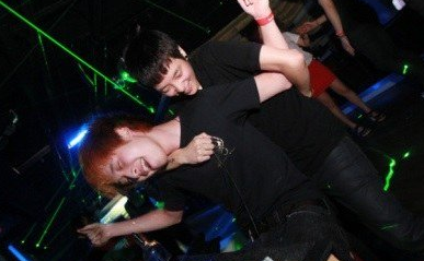 MonstaXWonHoClubbing1