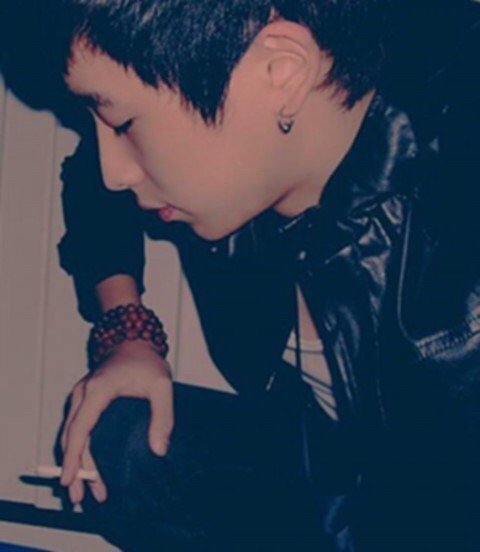 MonstaXWonHoSmoking1