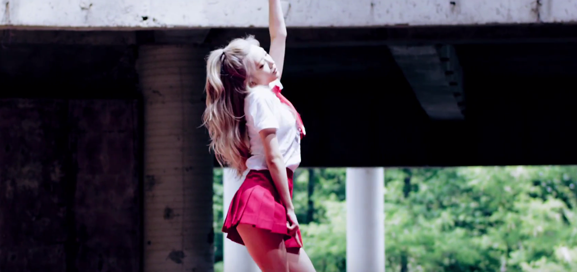 Kim Lip generally delivers as “Eclipse” showcases the mature side of