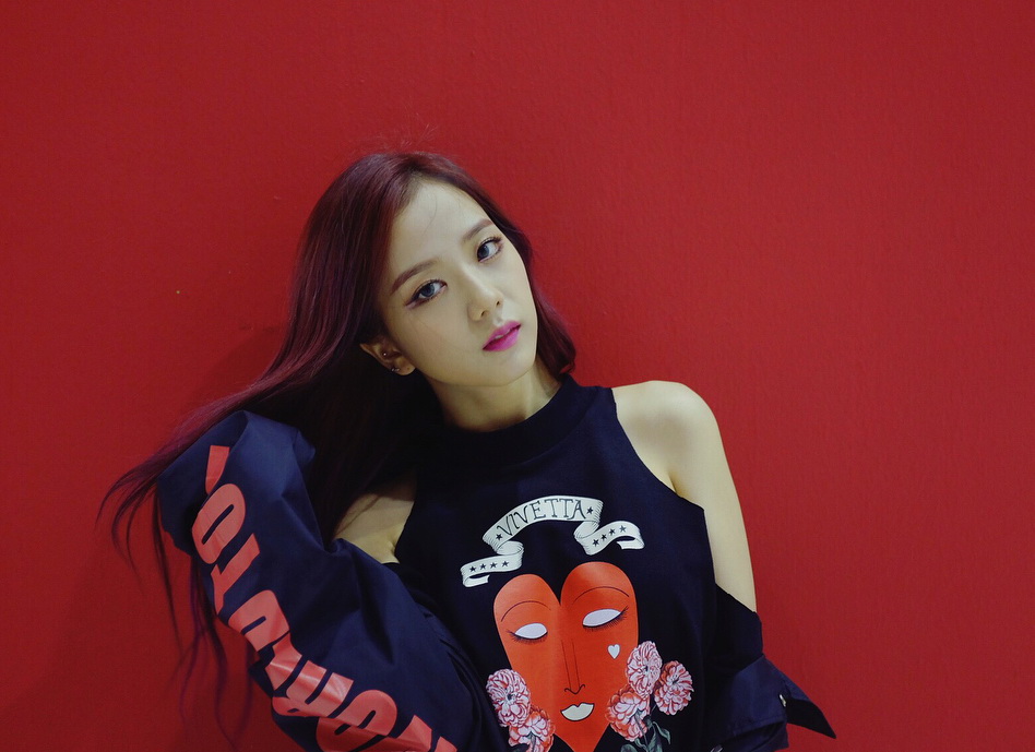 BLACKPINK’s Jisoo takes a moment to remind everybody she’s attractive ...