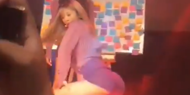 Yoohyeon Twerks Then Dies Siyeon Kicks A Mic Stand A Dreamcatcher You And I Stage Mix Asian Junkie yoohyeon twerks then dies siyeon kicks